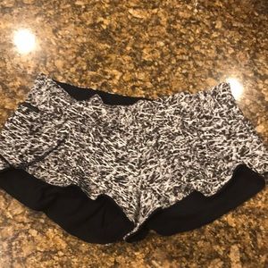 Lululemon surf shorts